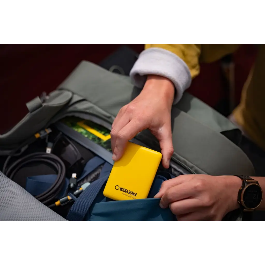 WakaWaka Power 20 Geel Energie en Elektronica